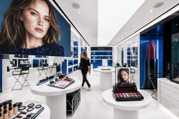 Cosmetic Lighting application